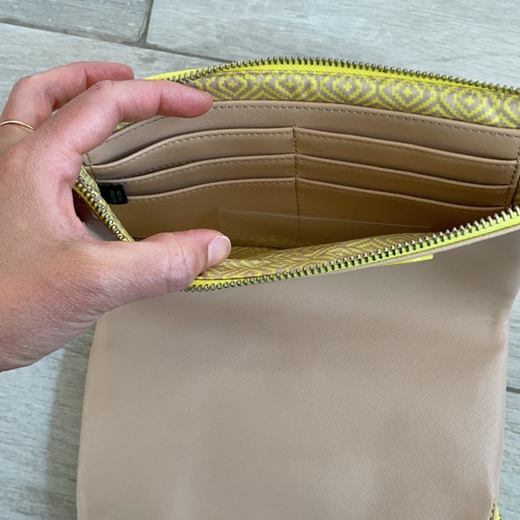 Brand New Stella & Dot Double Clutch in Citrine Yellow - Picture 4 of 8